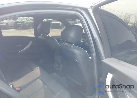 2016 BMW 320I xDrive z USA, uszkodzony, nr VIN WBA8A3C57GK690219